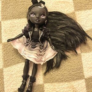 Shadow High Shanelle Onyx Fashion Doll